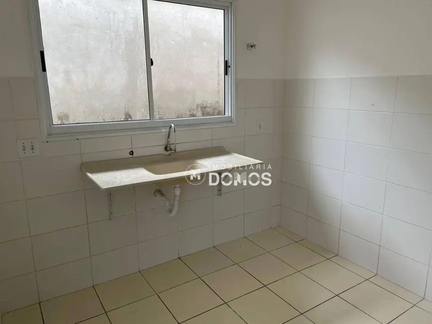 Foto 4 de Casa com 2 quartos à venda, 170m2 em Jardim França II, Guaratingueta - SP