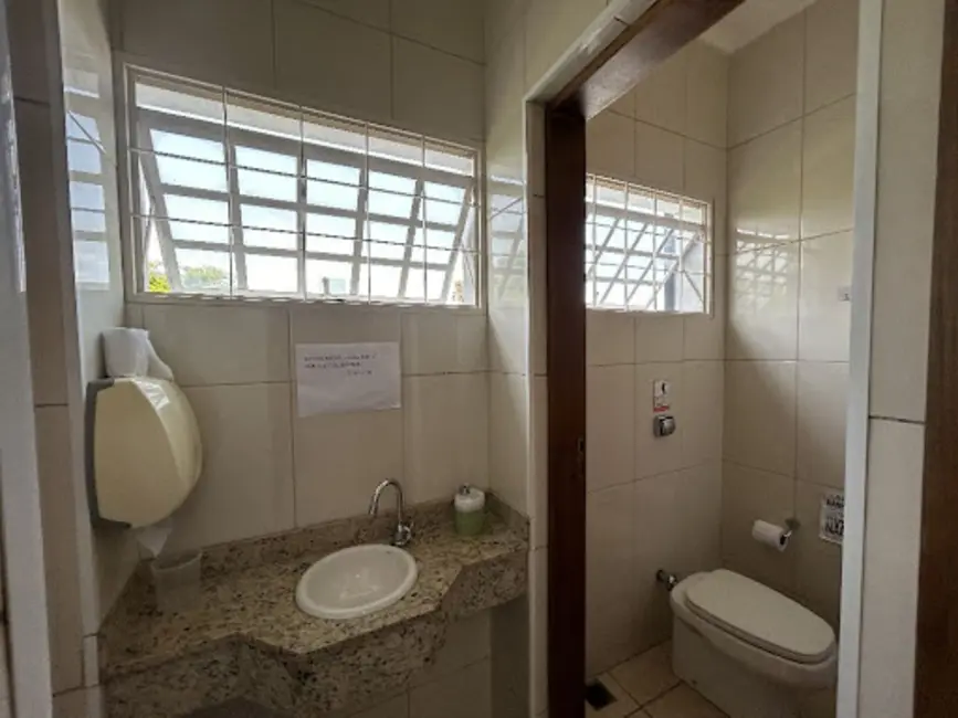 Foto 1 de Sala Comercial para alugar, 50m2 em Chácara Selles, Guaratingueta - SP
