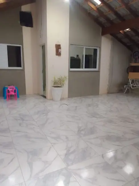 Foto 7 de Casa com 2 quartos à venda, 160m2 em Guaratingueta - SP