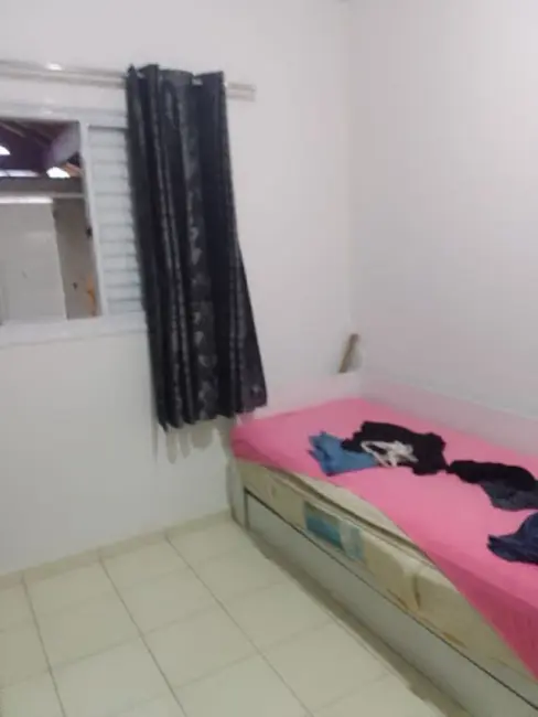 Foto 4 de Casa com 2 quartos à venda, 160m2 em Guaratingueta - SP