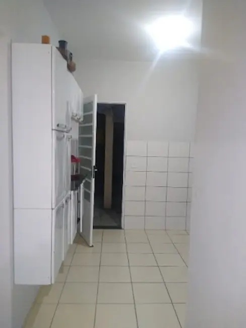 Foto 1 de Casa com 2 quartos à venda em Guaratingueta - SP