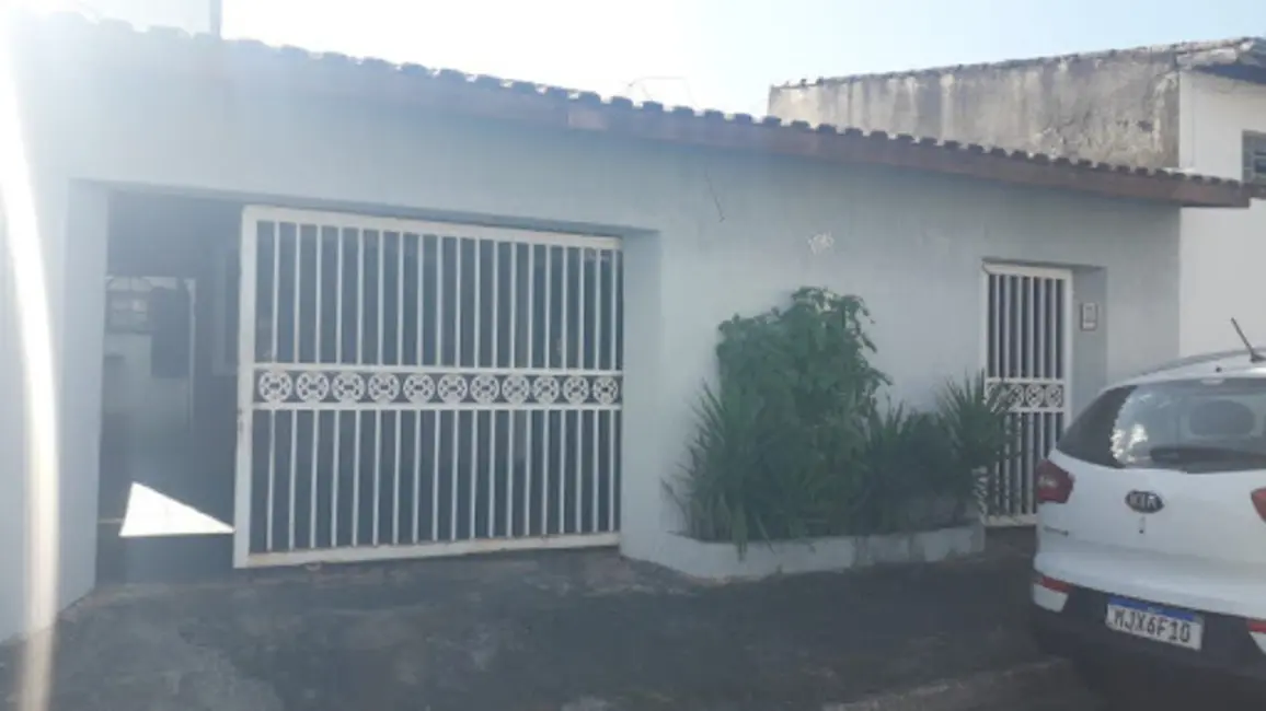 Foto 4 de Casa com 4 quartos à venda, 250m2 em Parque São Francisco III, Guaratingueta - SP