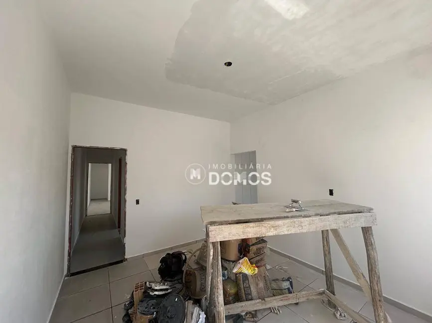 Foto 2 de Casa com 2 quartos à venda, 150m2 em Pedregulho, Guaratingueta - SP