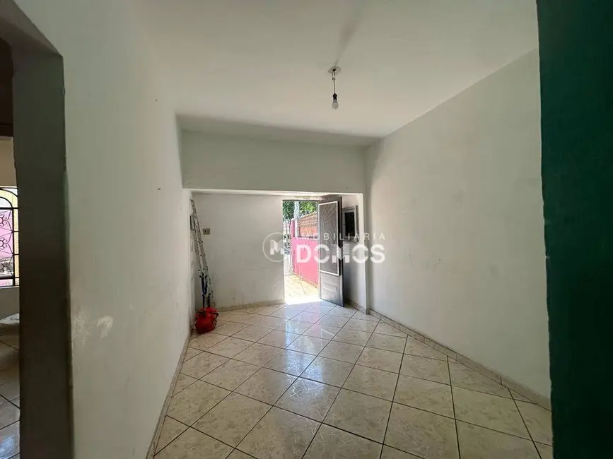 Foto 3 de Casa com 2 quartos à venda, 93m2 em Vila Comendador Rodrigues Alves, Guaratingueta - SP