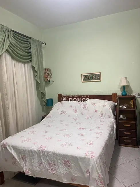 Casa com 1 quarto à venda, 250m2 em Aparecida - SP - imagem 9 Foto 9 de Casa com 1 quarto à venda, 250m2 em Aparecida - SP