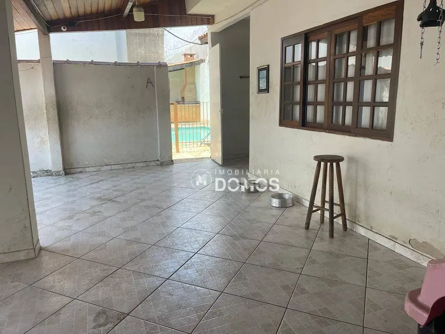 Foto 1 de Casa com 1 quarto à venda, 250m2 em Aparecida - SP