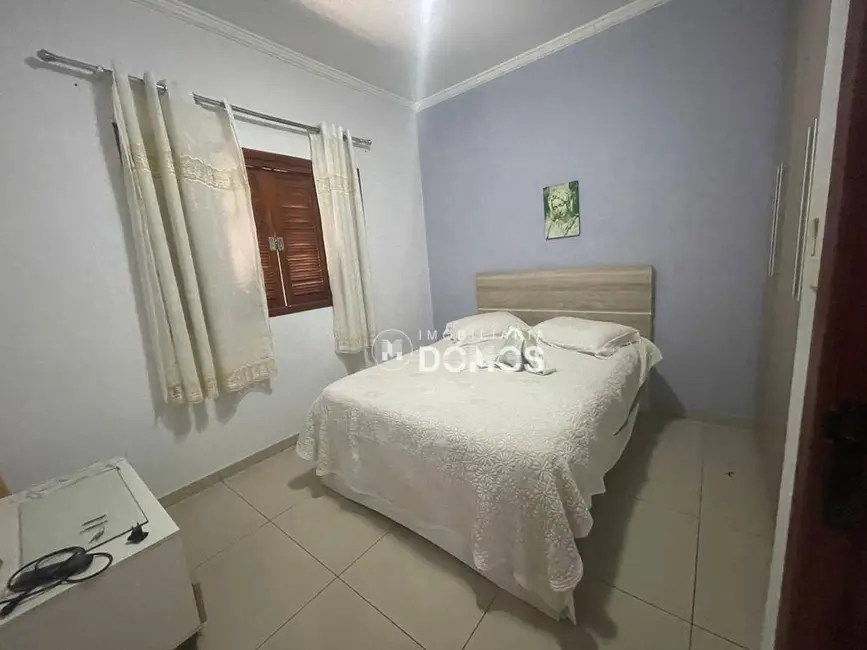 Foto 4 de Casa com 3 quartos à venda, 500m2 em Aparecida - SP