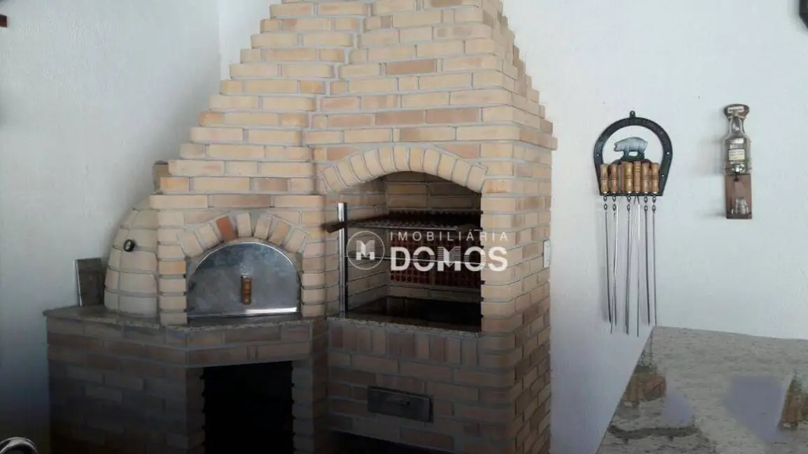 Foto 8 de Casa com 3 quartos à venda, 300m2 em Jardim Bela Vista, Guaratingueta - SP