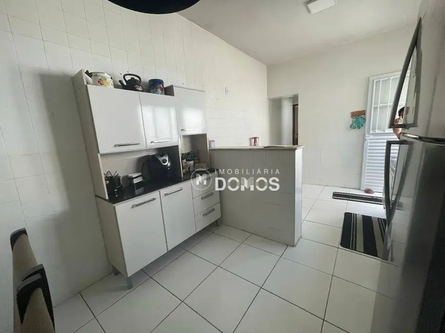 Foto 3 de Casa com 3 quartos à venda, 172m2 em Centro, Guaratingueta - SP