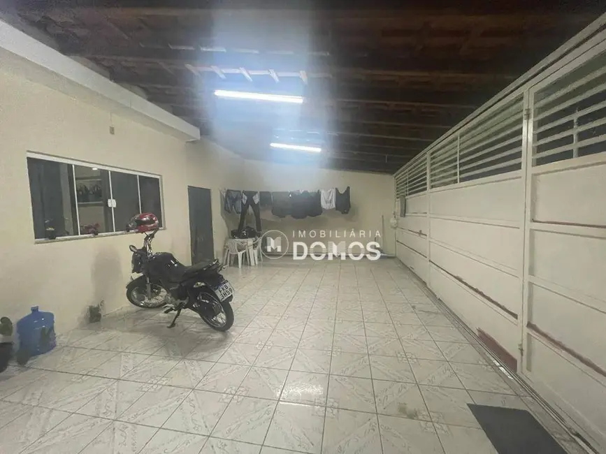 Foto 2 de Casa com 3 quartos à venda, 250m2 em Aparecida - SP