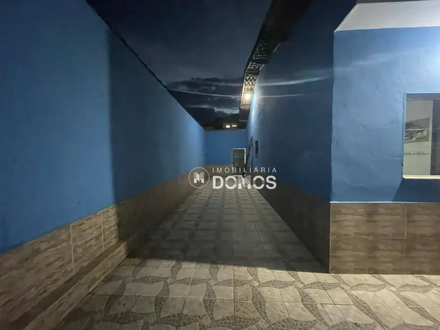 Casa com 3 quartos à venda, 250m2 em Aparecida - SP - imagem 4 Foto 4 de Casa com 3 quartos à venda, 250m2 em Aparecida - SP