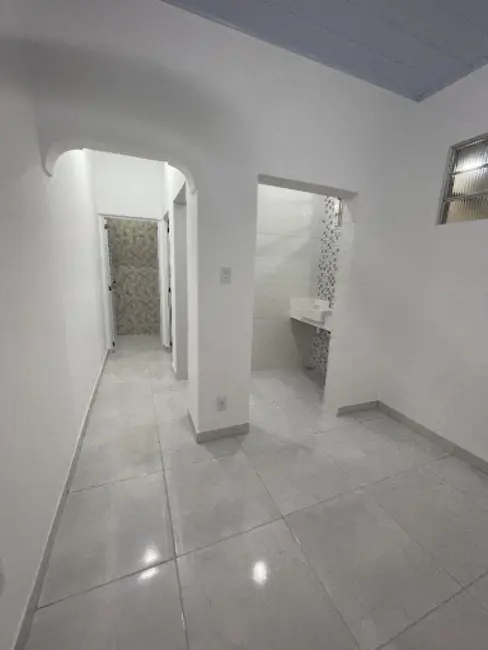 Loja para alugar, 20m2 em Centro, Guaratingueta - SP - imagem 5 Foto 5 de Loja para alugar, 20m2 em Centro, Guaratingueta - SP