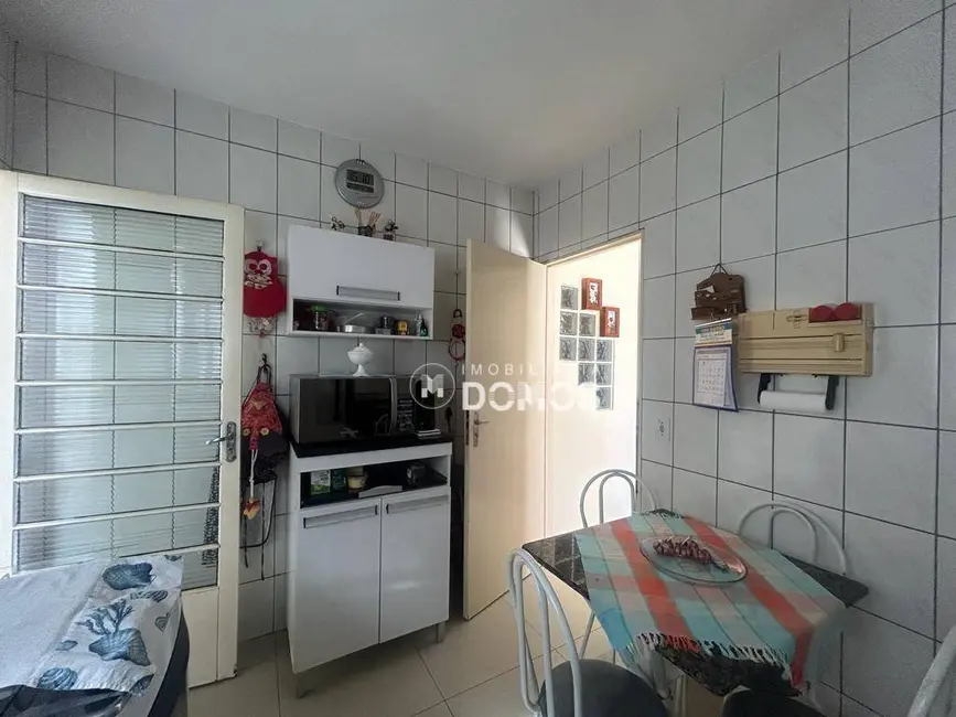 Foto 5 de Casa com 2 quartos à venda, 250m2 em Residencial Village Santana, Guaratingueta - SP