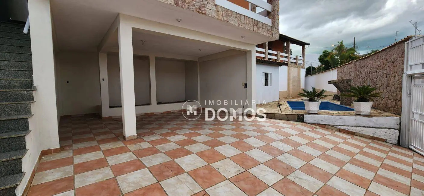 Foto 1 de Casa com 3 quartos à venda e para alugar, 360m2 em Portal das Colinas, Guaratingueta - SP