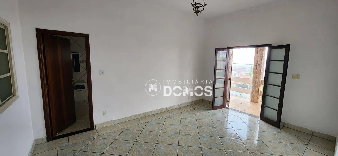 Foto 4 de Casa com 3 quartos à venda, 360m2 em Portal das Colinas, Guaratingueta - SP