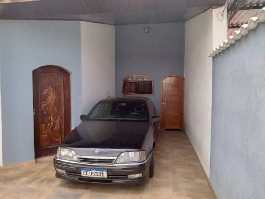 Foto 5 de Casa com 2 quartos à venda, 150m2 em Guaratingueta - SP