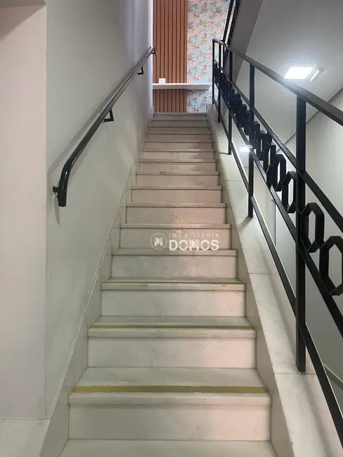 Sala Comercial para alugar, 20m2 em Centro, Guaratingueta - SP - imagem 6 Foto 6 de Sala Comercial para alugar, 20m2 em Centro, Guaratingueta - SP