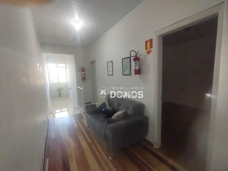 Sala Comercial para alugar, 10m2 em Centro, Guaratingueta - SP - imagem 6 Foto 6 de Sala Comercial para alugar, 10m2 em Centro, Guaratingueta - SP