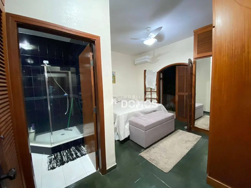 Foto 9 de Casa com 3 quartos à venda, 395m2 em Portal das Colinas, Guaratingueta - SP