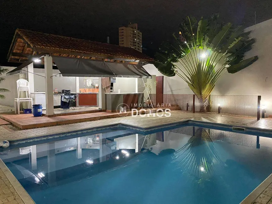 Foto 5 de Casa com 3 quartos à venda, 395m2 em Portal das Colinas, Guaratingueta - SP