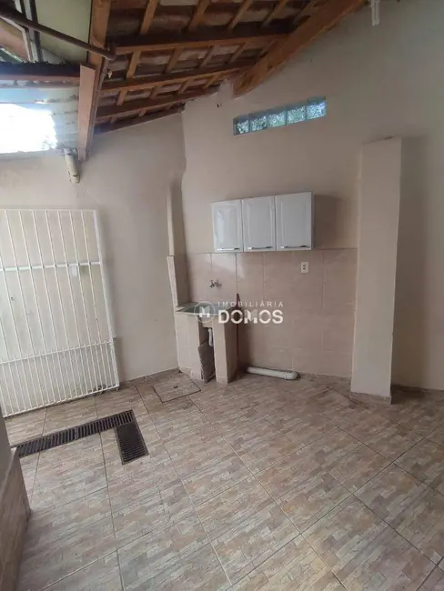 Foto 3 de Casa com 2 quartos à venda, 130m2 em Jardim Aeroporto, Guaratingueta - SP