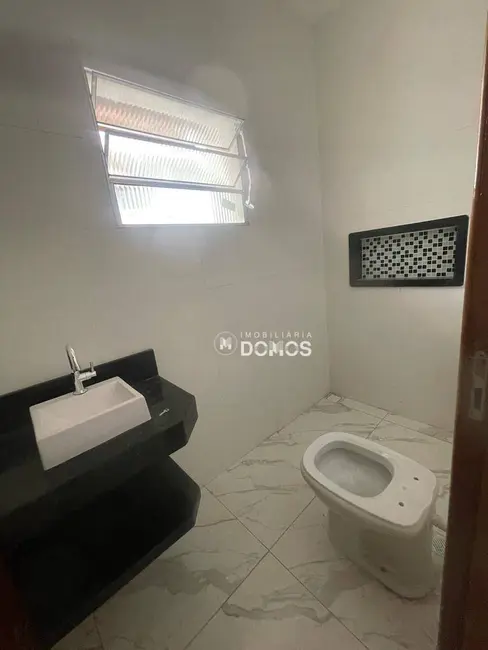 Casa com 2 quartos à venda, 125m2 em Aparecida - SP - imagem 5 Foto 5 de Casa com 2 quartos à venda, 125m2 em Aparecida - SP