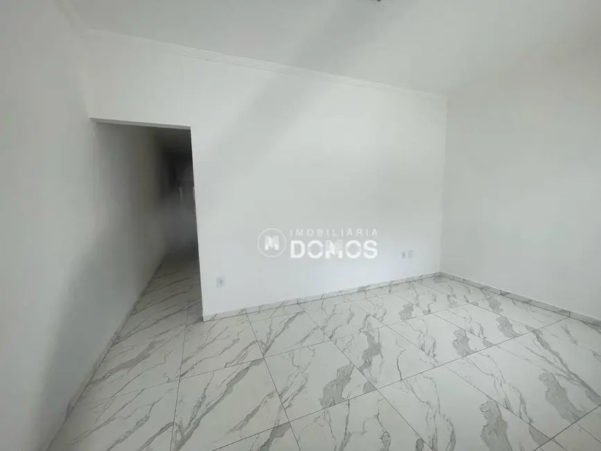 Casa com 2 quartos à venda, 125m2 em Aparecida - SP - imagem 2 Foto 2 de Casa com 2 quartos à venda, 125m2 em Aparecida - SP