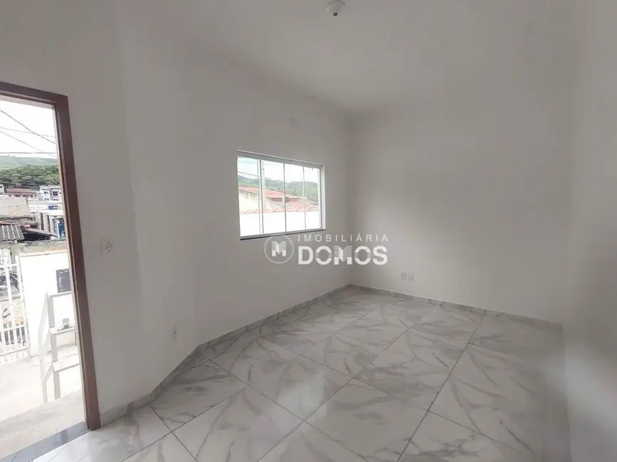 Casa com 2 quartos à venda, 125m2 em Aparecida - SP - imagem 2 Foto 2 de Casa com 2 quartos à venda, 125m2 em Aparecida - SP