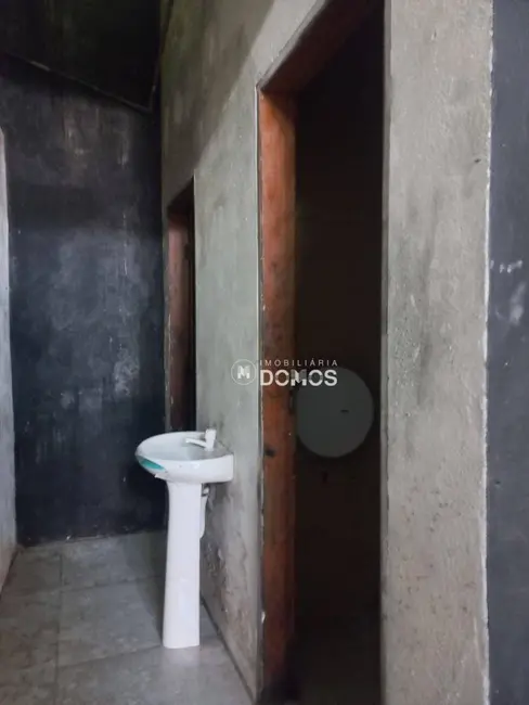 Foto 2 de Loja para alugar, 180m2 em Centro, Guaratingueta - SP