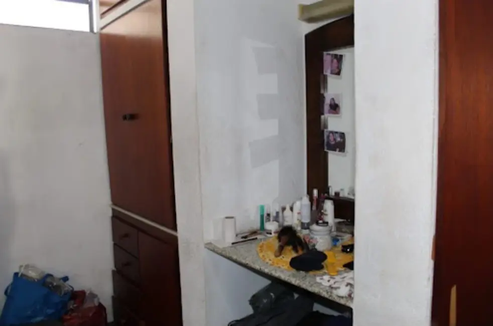 Foto 2 de Casa com 2 quartos à venda, 170m2 em Vila dos Comerciários I, Guaratingueta - SP