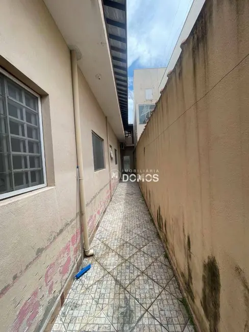 Casa com 3 quartos à venda, 175m2 em Aparecida - SP - imagem 2 Foto 2 de Casa com 3 quartos à venda, 175m2 em Aparecida - SP