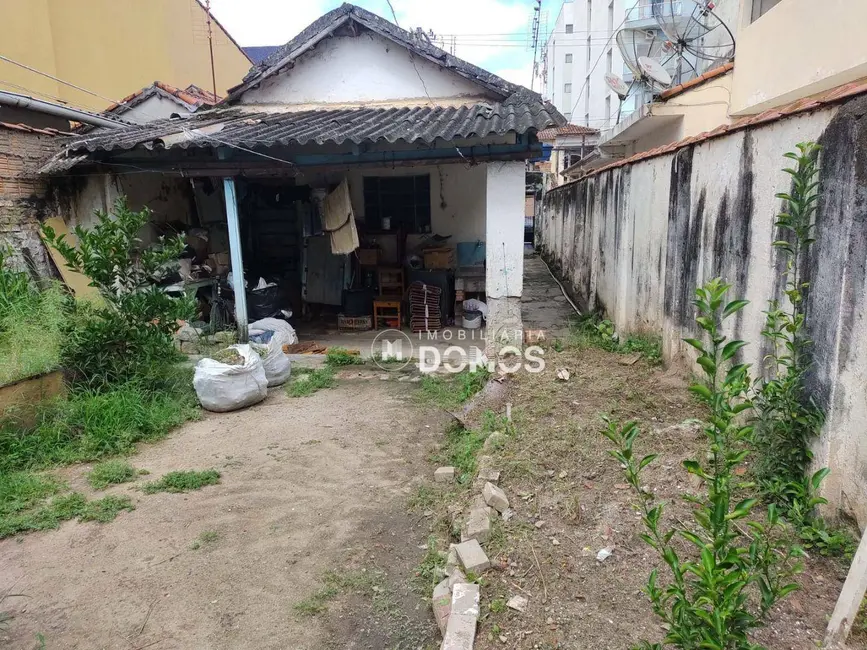 Foto 1 de Casa com 3 quartos à venda, 240m2 em Centro, Aparecida - SP