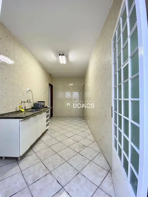 Foto 6 de Casa com 2 quartos à venda, 147m2 em Parque Residencial Beira Rio, Guaratingueta - SP