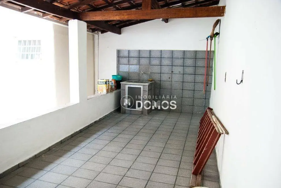 Foto 5 de Casa com 2 quartos à venda, 147m2 em Parque Residencial Beira Rio, Guaratingueta - SP