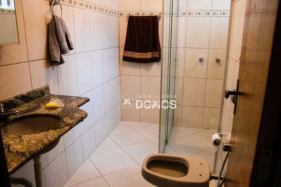 Foto 3 de Casa com 2 quartos à venda, 147m2 em Parque Residencial Beira Rio, Guaratingueta - SP