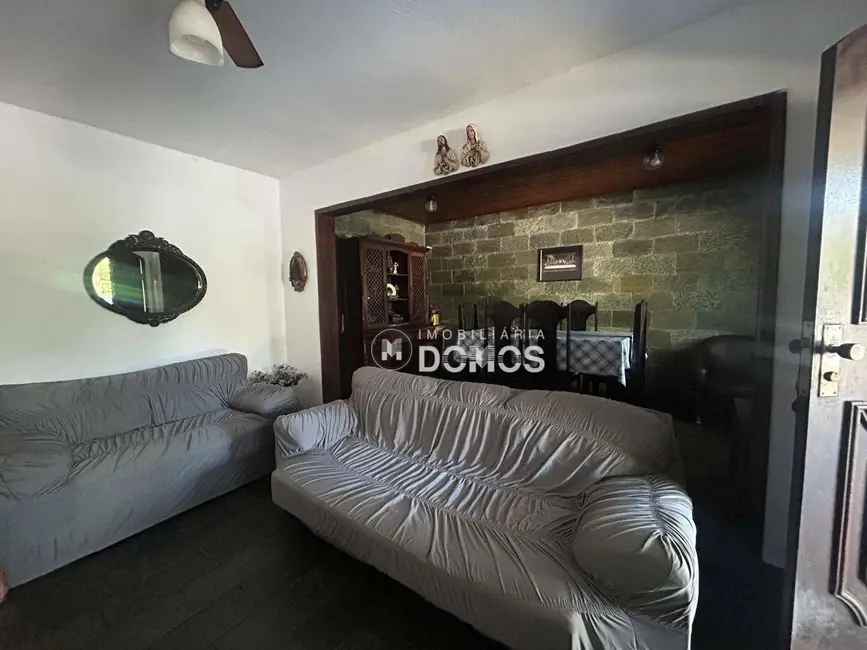 Foto 5 de Casa com 3 quartos à venda, 250m2 em Parque São Francisco, Guaratingueta - SP