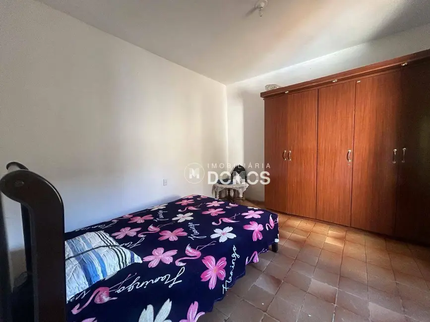 Foto 6 de Casa com 3 quartos à venda, 250m2 em Parque São Francisco, Guaratingueta - SP