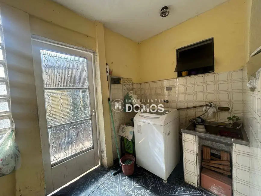 Foto 8 de Casa com 3 quartos à venda, 250m2 em Parque São Francisco, Guaratingueta - SP