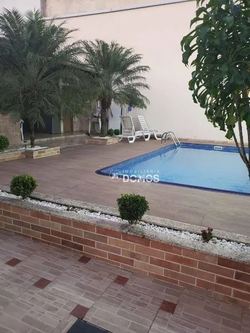 Foto 3 de Casa com 3 quartos à venda, 320m2 em Residencial Village Santana, Guaratingueta - SP