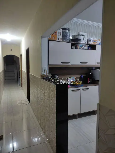 Foto 7 de Casa com 5 quartos à venda, 120m2 em Jardim Coelho Neto, Guaratingueta - SP