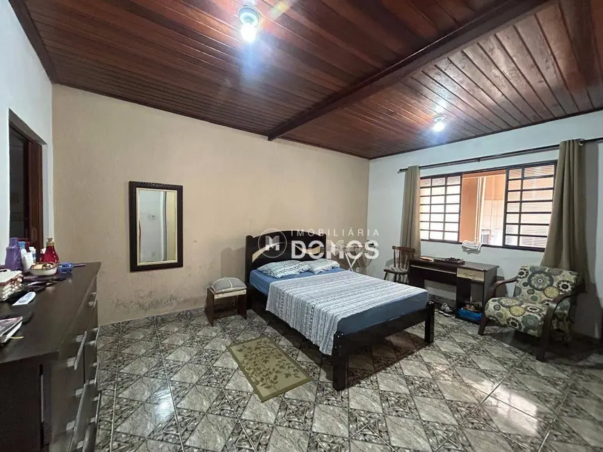 Foto 7 de Casa com 3 quartos à venda, 170m2 em Vila dos Comerciários II, Guaratingueta - SP