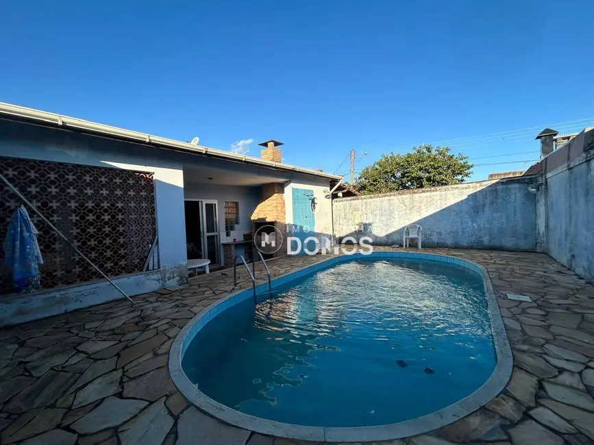 Foto 2 de Casa com 3 quartos à venda, 265m2 em Jardim Indepedência, Guaratingueta - SP