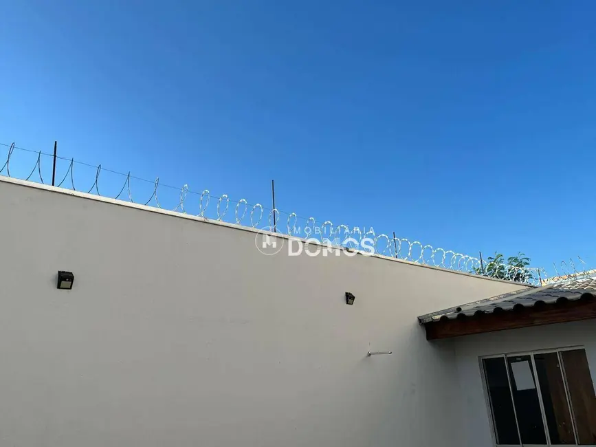 Foto 4 de Casa com 3 quartos à venda, 250m2 em Potim - SP