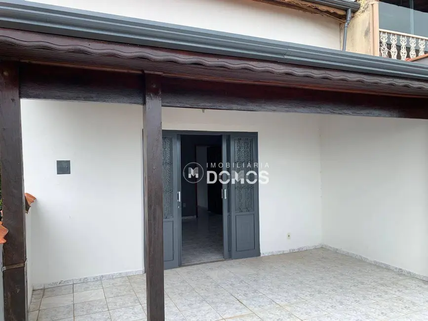 Casa com 3 quartos à venda, 175m2 em Aparecida - SP - imagem 9 Foto 9 de Casa com 3 quartos à venda, 175m2 em Aparecida - SP