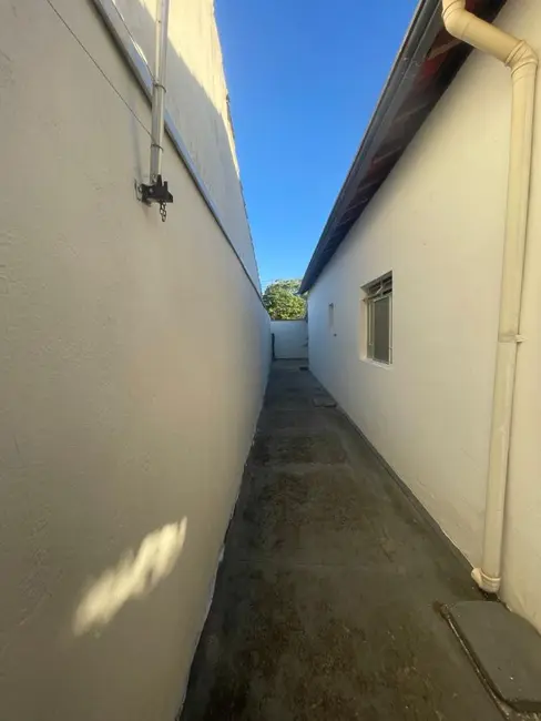 Foto 7 de Casa com 2 quartos à venda, 250m2 em Jardim do Vale, Guaratingueta - SP