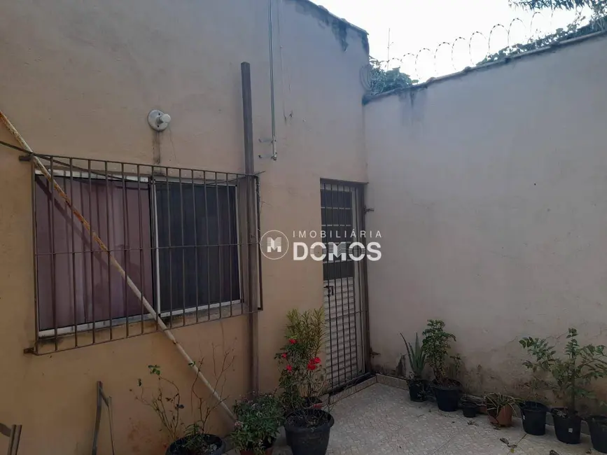 Casa com 3 quartos à venda, 125m2 em Aparecida - SP - imagem 3 Foto 3 de Casa com 3 quartos à venda, 125m2 em Aparecida - SP