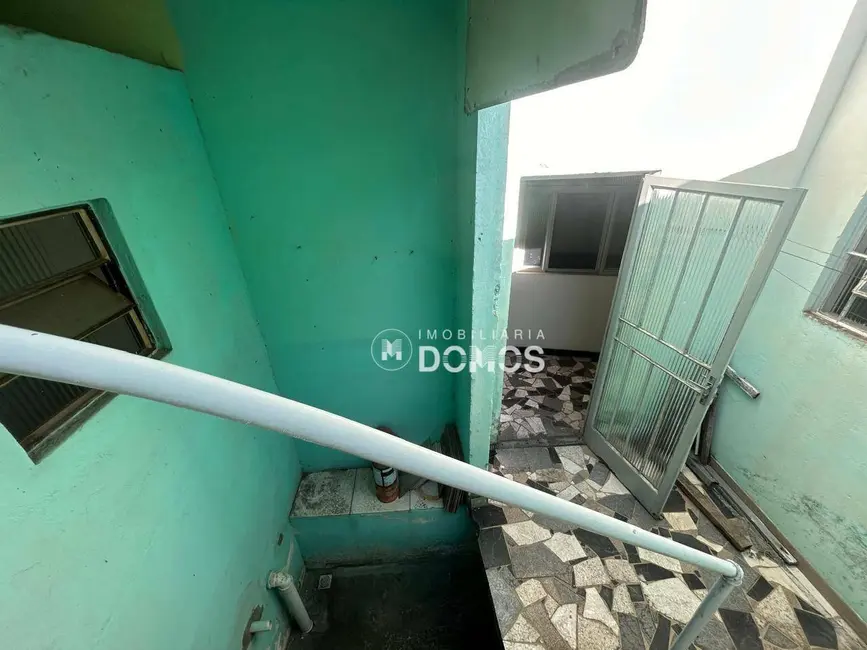 Casa com 6 quartos à venda, 230m2 em Aparecida - SP - imagem 5 Foto 5 de Casa com 6 quartos à venda, 230m2 em Aparecida - SP