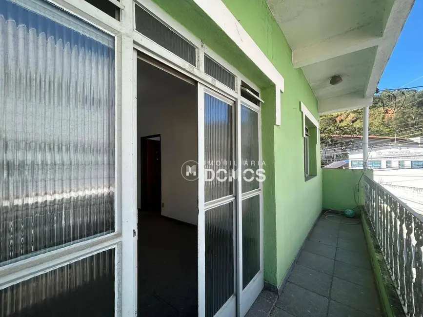 Casa com 6 quartos à venda, 230m2 em Aparecida - SP - imagem 1 Foto 1 de Casa com 6 quartos à venda, 230m2 em Aparecida - SP