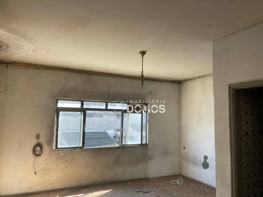 Casa com 5 quartos à venda, 66m2 em Aparecida - SP - imagem 8 Foto 8 de Casa com 5 quartos à venda, 66m2 em Aparecida - SP