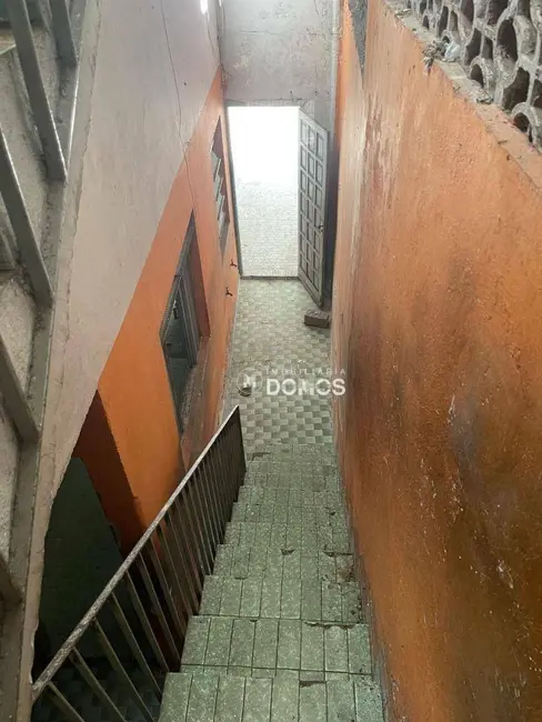 Casa com 5 quartos à venda, 66m2 em Aparecida - SP - imagem 2 Foto 2 de Casa com 5 quartos à venda, 66m2 em Aparecida - SP